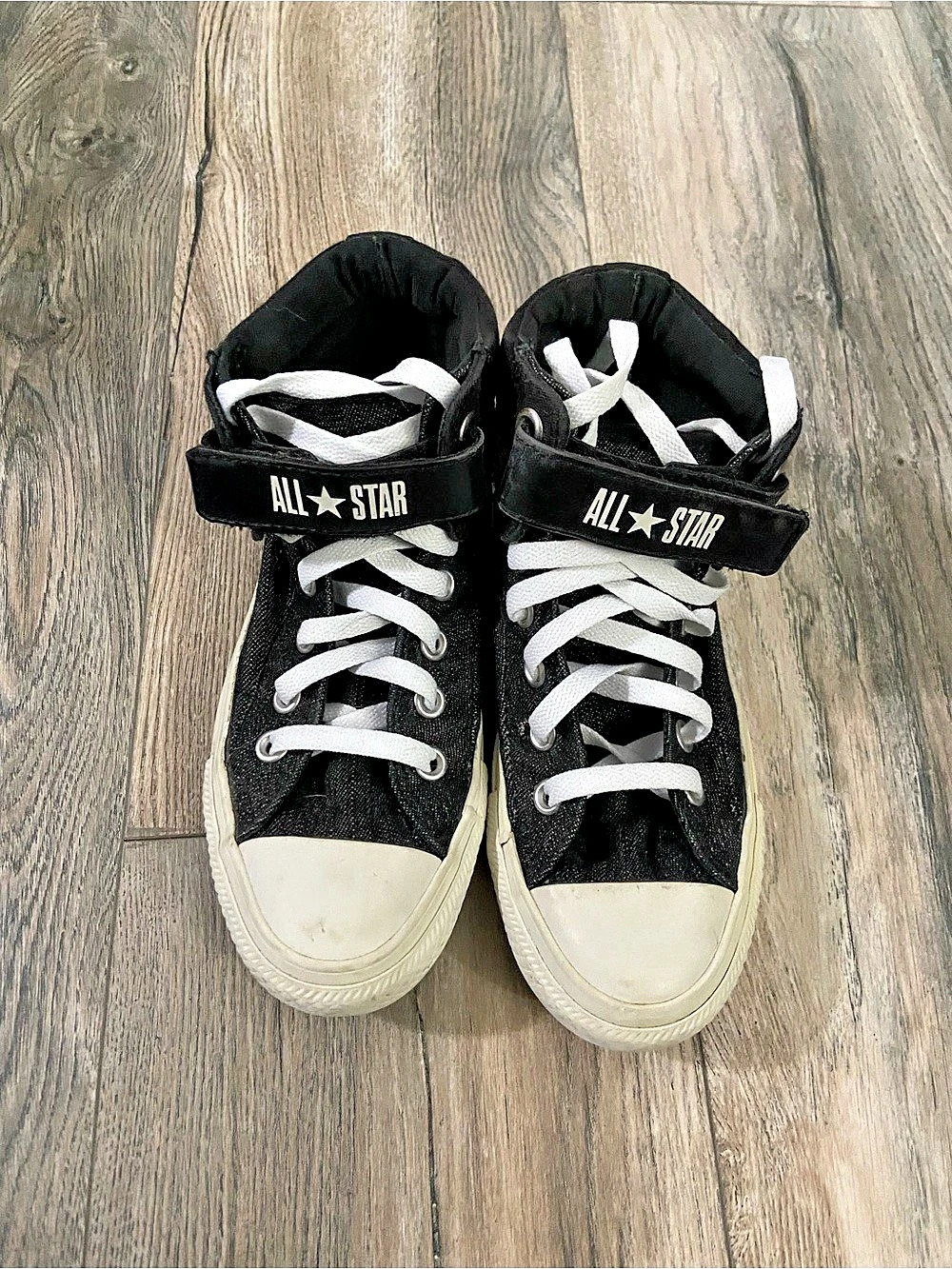 Converse Chuck Taylor All Star Easy-On High Top Black & White High Top